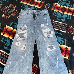 Brand new wide leg distressed womens jeans 32" inseam